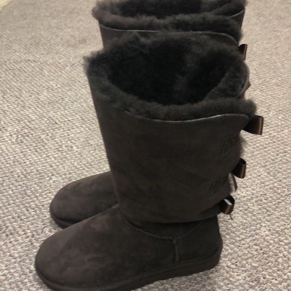 Brand new Ugg boots - Picture 2 of 4
